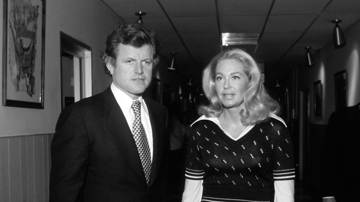 Joan Bennett Kennedy zmarła 8 października w Bostonie