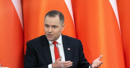 Weto Karola Nawrockiego. Nieoficjalnie: te ustawy od rządu może jednak podpisać