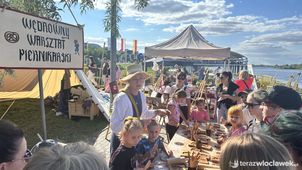Festiwal Wisły 2026 we Włocławku. Flisacy, tradycyjne łodzie i tłumy na bulwarach