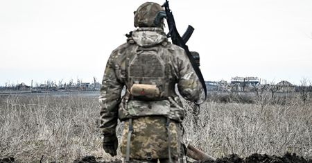 Ukraina legalizuje narkotyki. Mają się przydać na pierwszej linii frontu