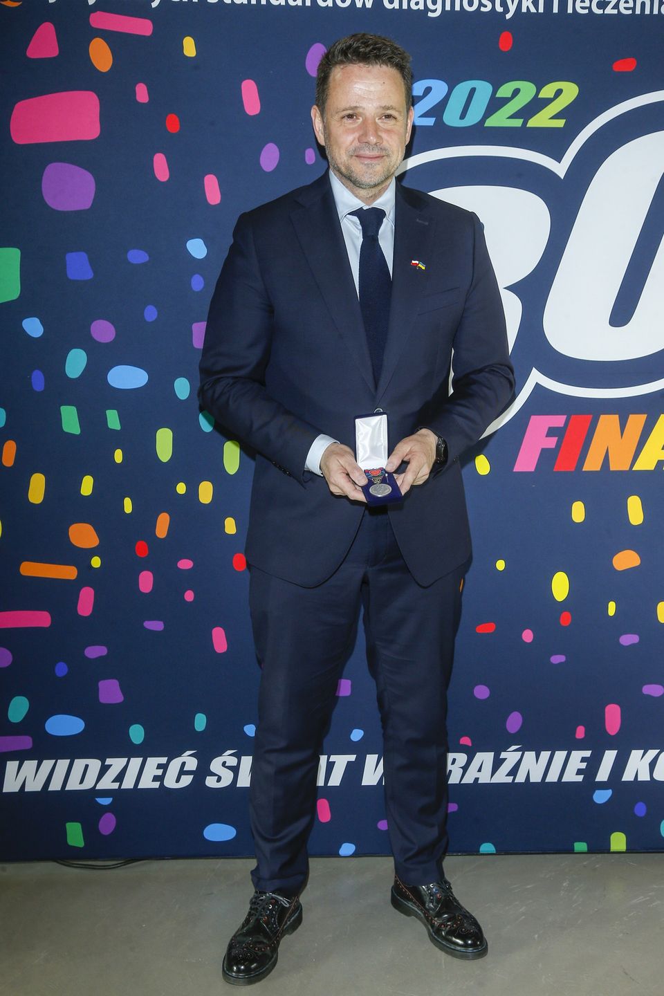 Modowy tiktoker ocenia styl Rafała Trzaskowskiego