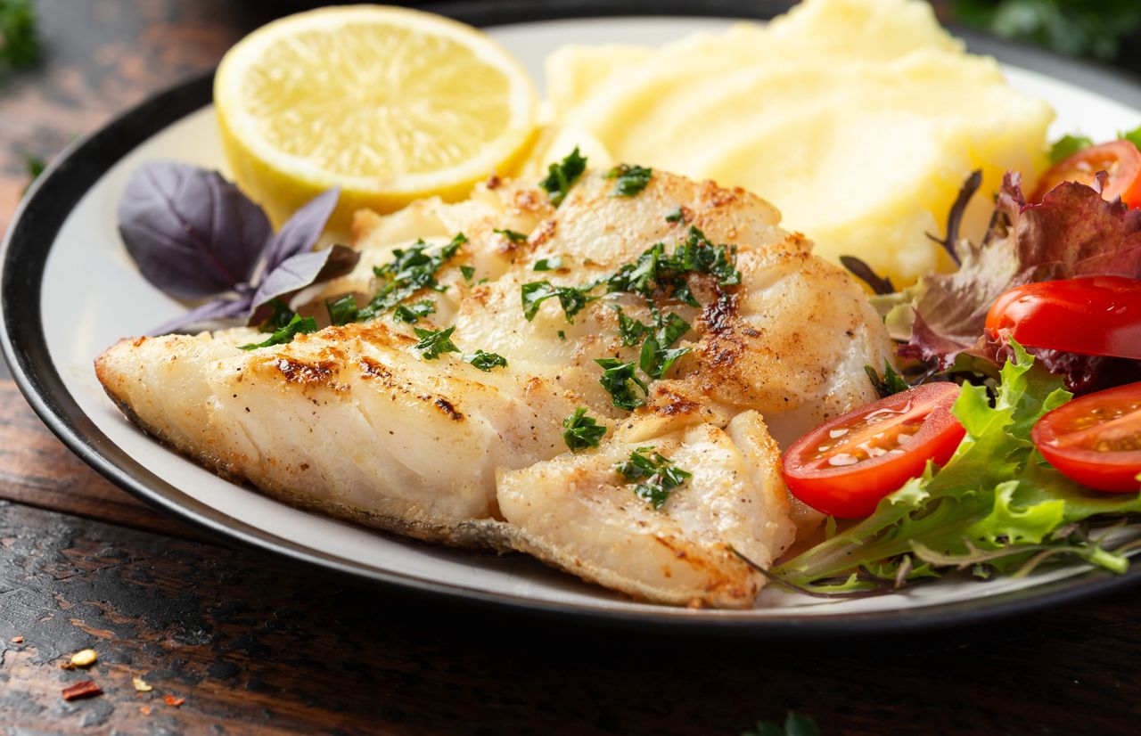 Prawdziwa królowa ryb. Nie ma ości, obniża cholesterol i ma zbawienny wpływ na serce