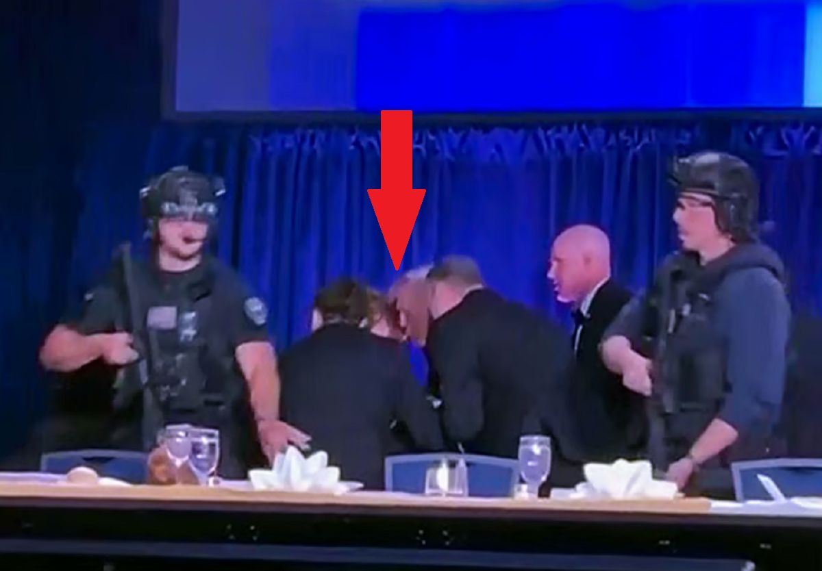 Strzały i zamieszanie. Trump tłumaczy swoją reakcję