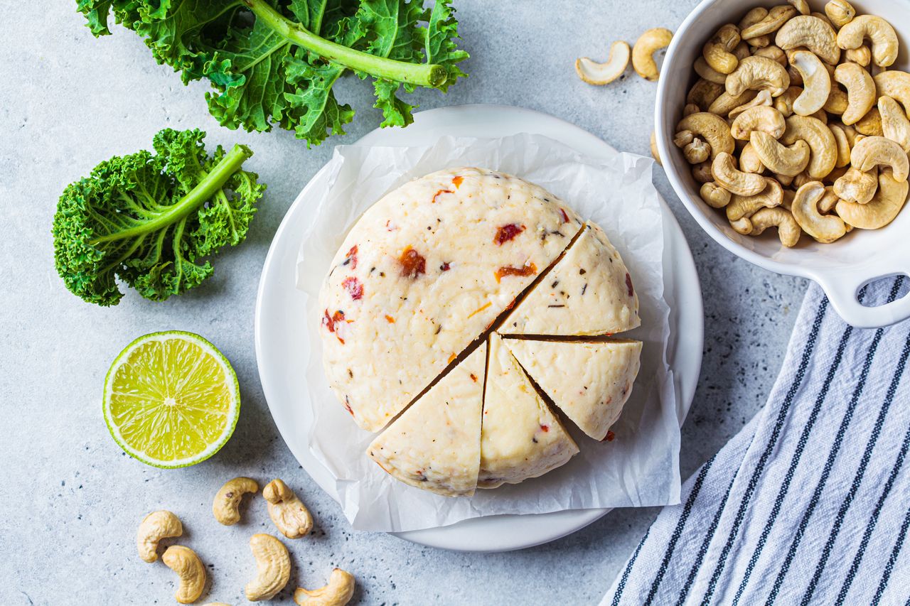 Vegan cheese made from cashews