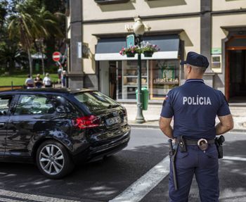 Portugalia. Rozbito gang zmuszający imigrantki do nierządu