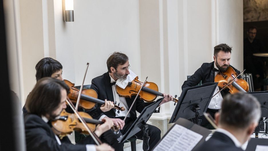 24.02.2022 KRAKOW SINFONIETTA CRACOVIA W MUZEUM KSIAZAT CZARTORYSKICH W KRAKOWIE N/Z ARTYSCI I GOSCIE FOT. JOANNA URBANIEC POLSKA PRESS