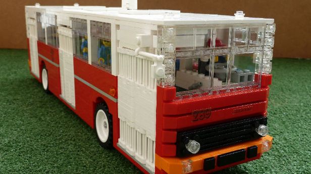 Polak zbudował model autobusu z LEGO. Chce, by projekt stał się oficjalnym zestawem 1