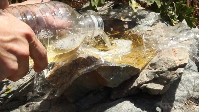 Jak rozpalić ogień za pomocą własnego moczu? [wideo] 1