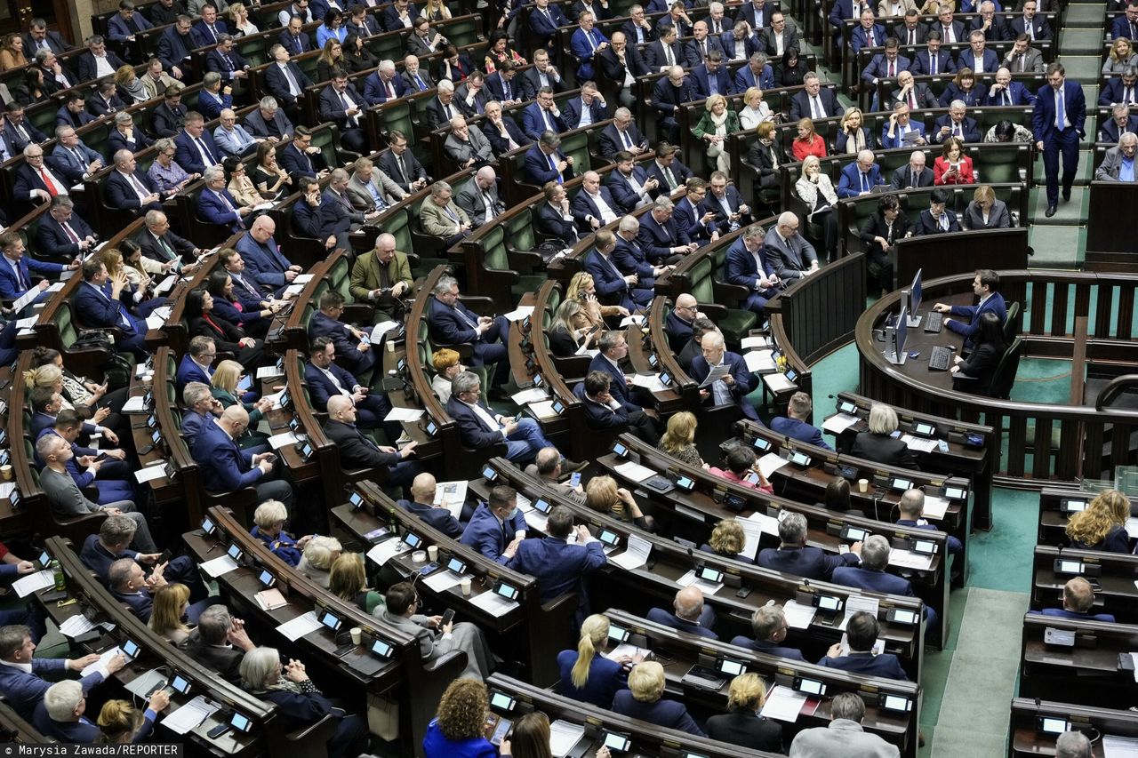 Ważne głosowanie w Sejmie. Tusk: obserwujcie to pilnie [RELACJA NA ŻYWO]