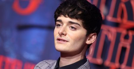 Noah Schnapp wspomina presję coming outu: "Ludzie pytali mnie, czy jestem gejem". Gwiazdor "Stranger Things" miał wtedy 12 lat