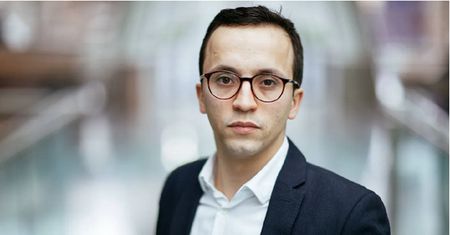 Zabawna wpadka w Google i na Wikipedii. Żart z szefa portalu TVP Info