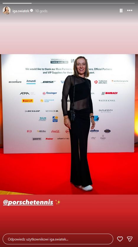 Iga Świątek w eleganckiej stylizacji