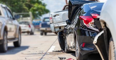 Wypadek w Leszczynach w gminie Górno. Kobieta trafia do szpitala