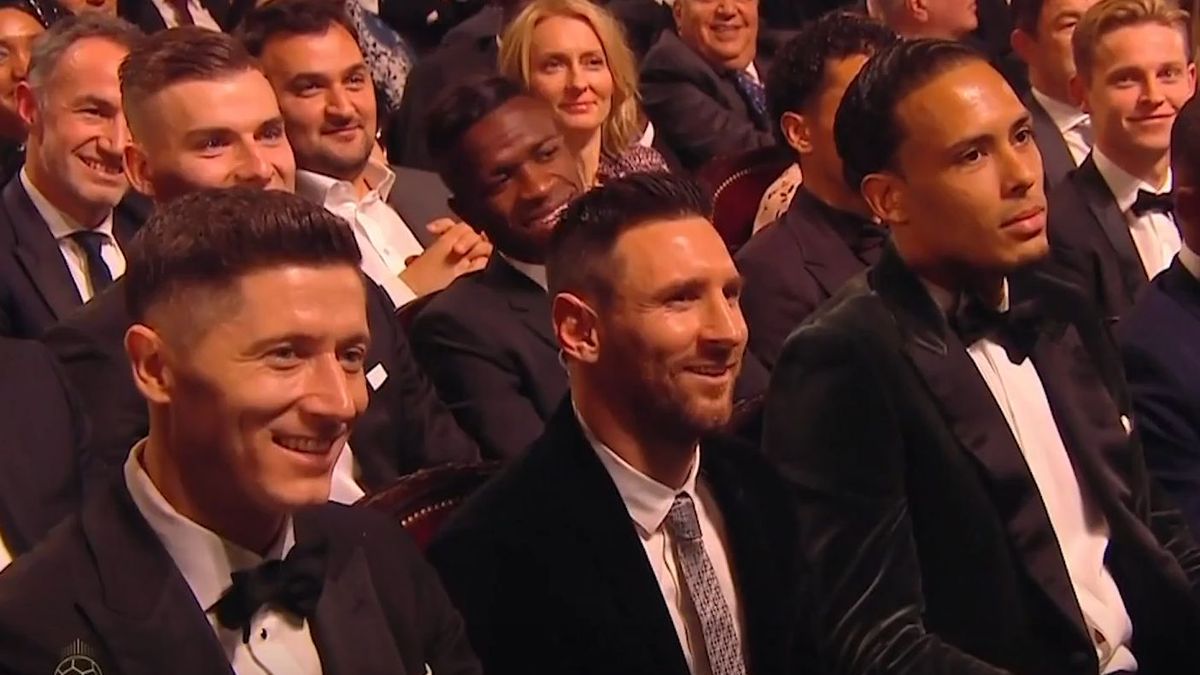 Robert Lewandowski, Lionel Messi i Virgil van Dijk podczas gali w Paryżu