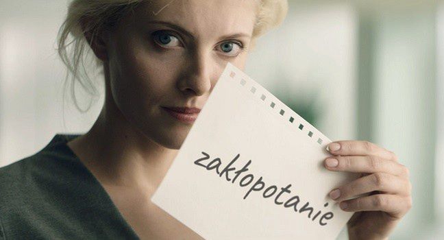 Krępujące wzdęcia w reklamie środka Espumisan (wideo)