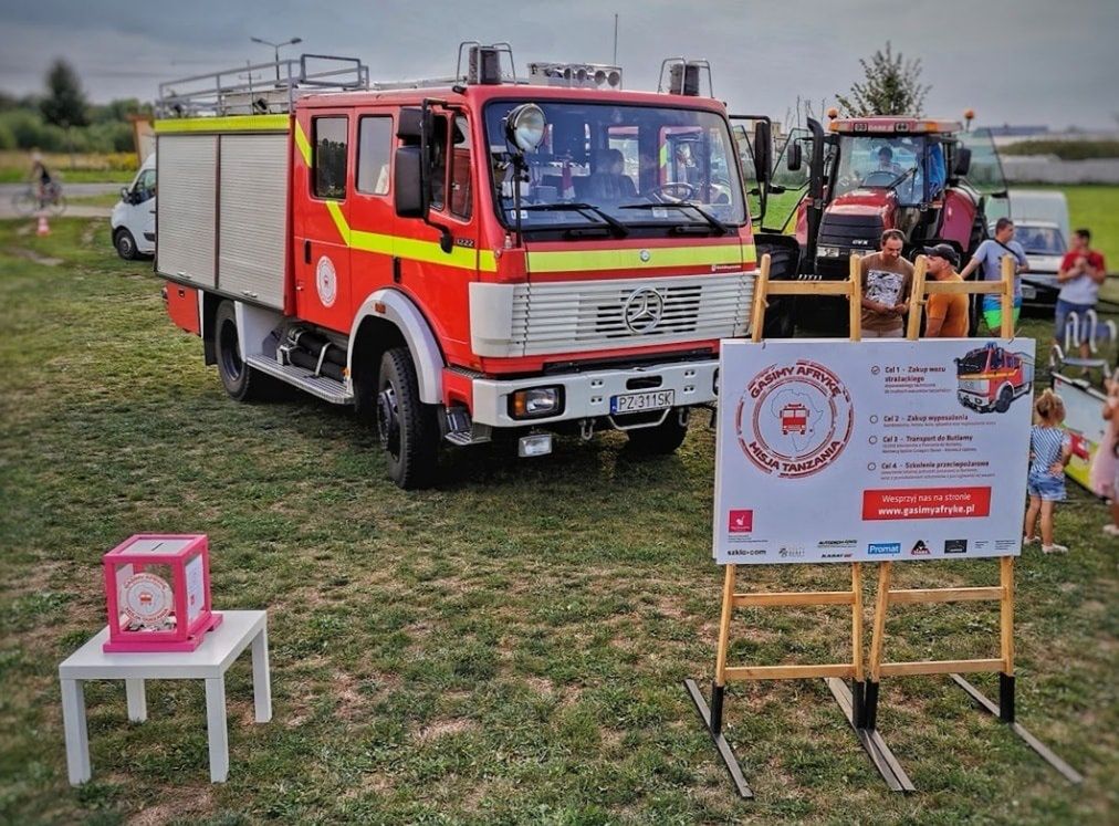 Dzięki polskiemu strażakowi kupili wóz strażacki. Wyślą go do Afryki