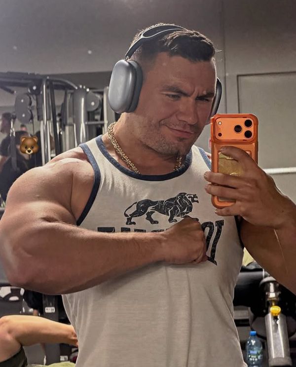 Conan Kaźmierski urodził się w USA
