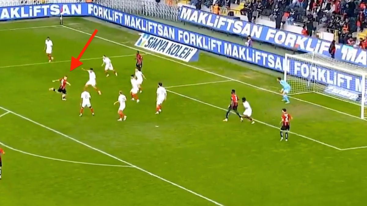 Twitter / Goller Cepte / Kacper Kozłowski w akcji