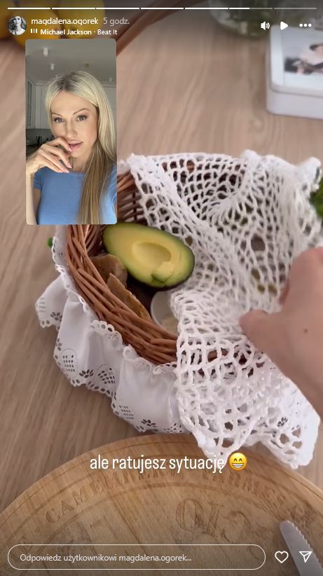 Magdalena Ogórek śmieszkuje z Moniki Olejnik