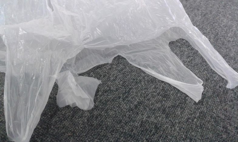Półrazówka. Lekka torba foliowa nie nadaje się do użycia nawet raz