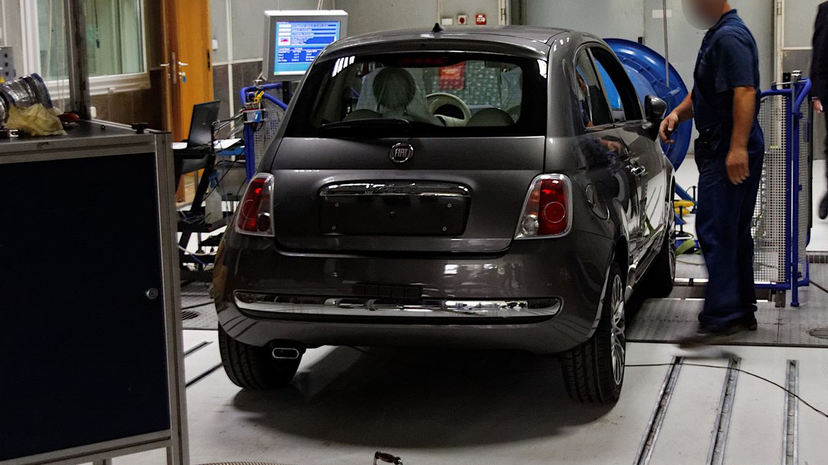 Laboratoryjne badanie emisji i spalania