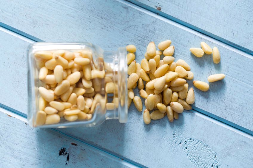 Orzeszki piniowe - właściwości i zastosowanie