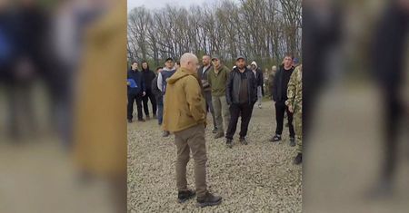 Ludzie Prigożyna opuścili pozycje. Porzucili tony sprzętu