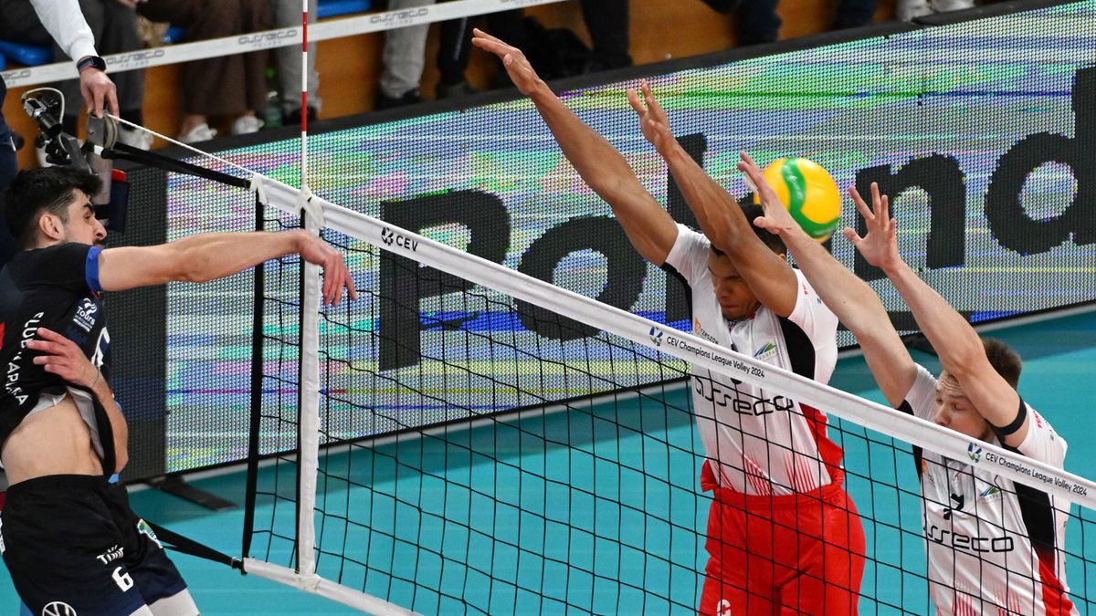 PAP / Dariusz Delmanowicz / Na zdjęciu: mecz Asseco Resovia Rzeszów - Tours VB