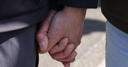 Ponad 500 małżeństw jednopłciowych uznanych w Polsce. Podają dane