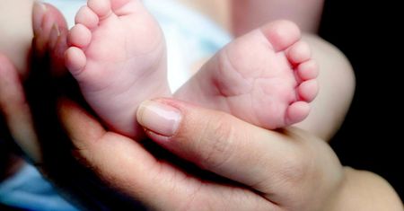 Porzucone przez rodziców trojaczki nie będą rozdzielone. Znalazły nowy dom