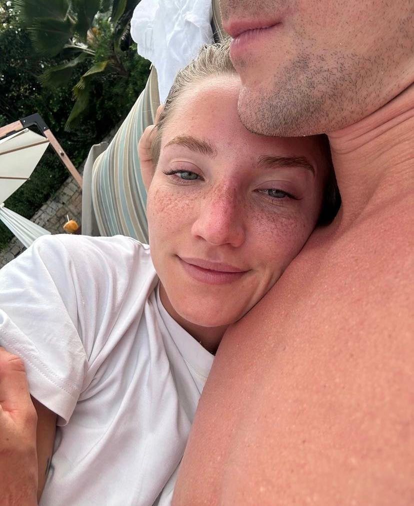 Anna i Robert Lewandowscy już odpoczywają na wakacjach. Polecieli z Milikiem i Agataycze? (ZDJĘCIA)