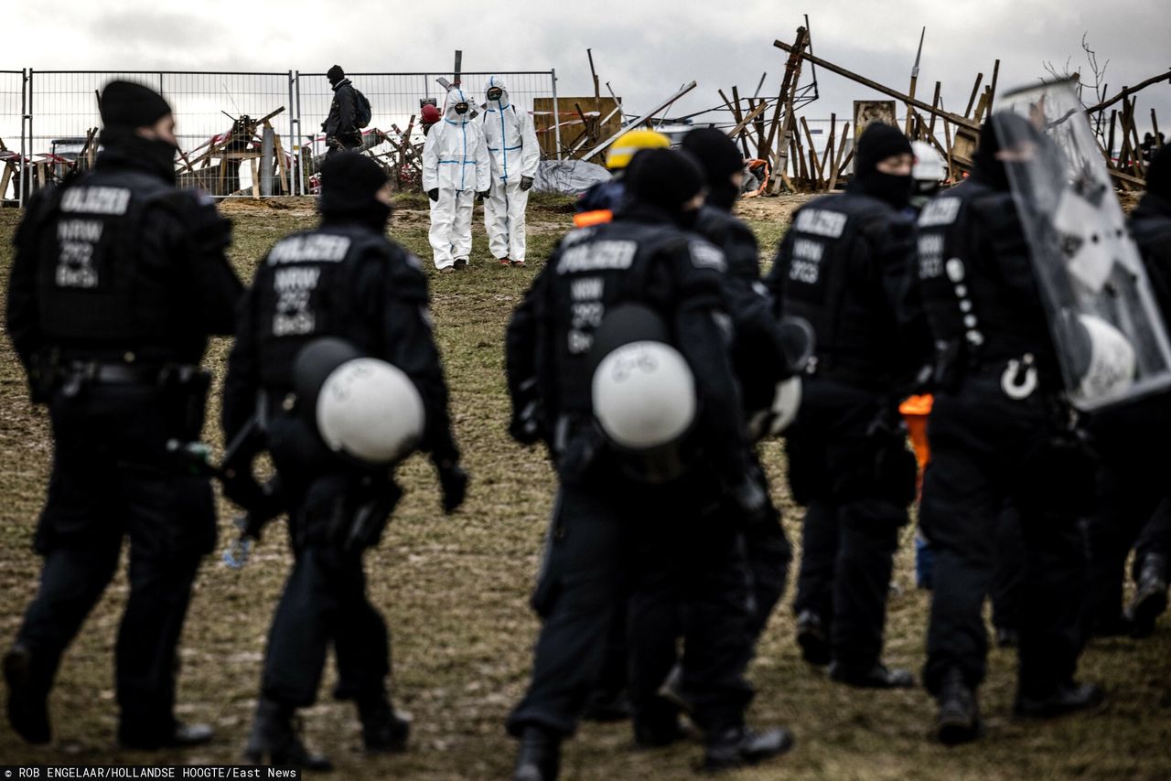 Bitwa z policją w Niemczech. Koktajle mołotowa i kamienie poszły w ruch