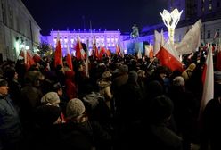 Protest przed Pałacem Prezydenckim. Tym razem Gazety Polskiej