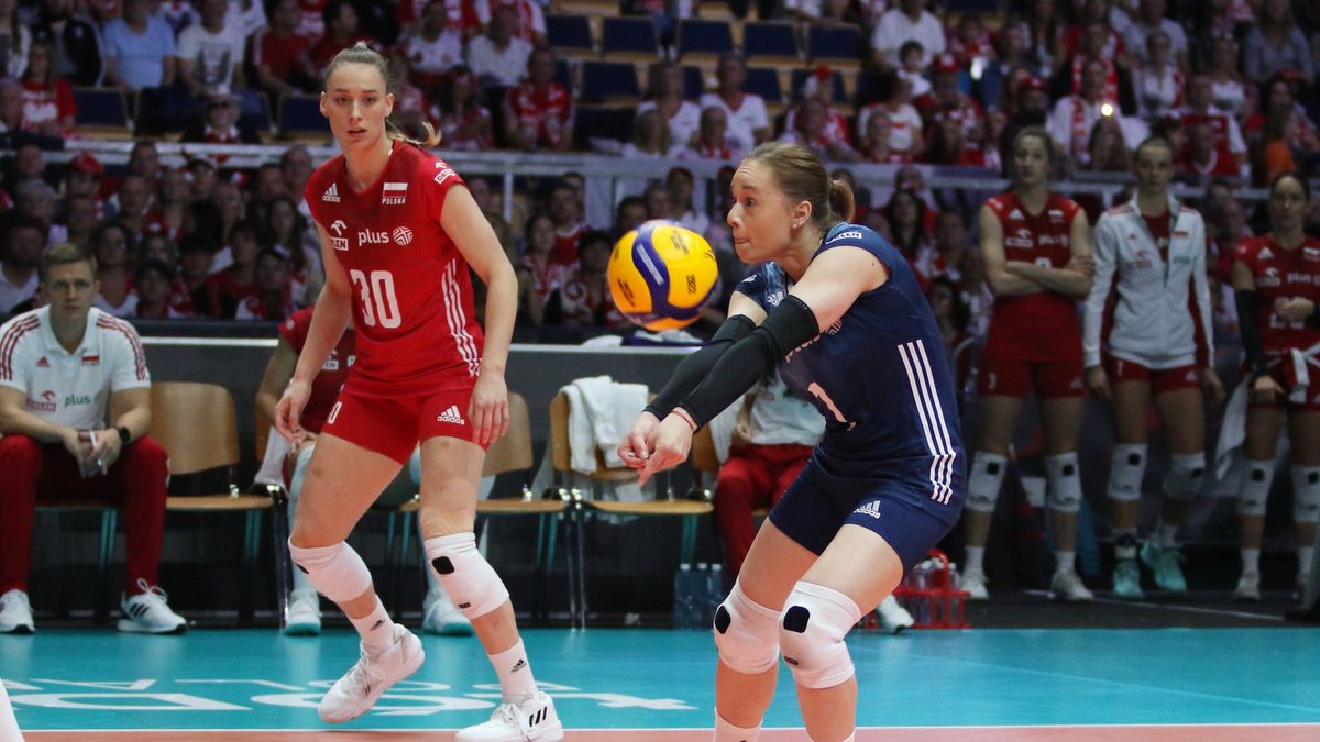 WP SportoweFakty / Justyna Serafin / Na zdjęciu: przyjmuje Maria Stenzel