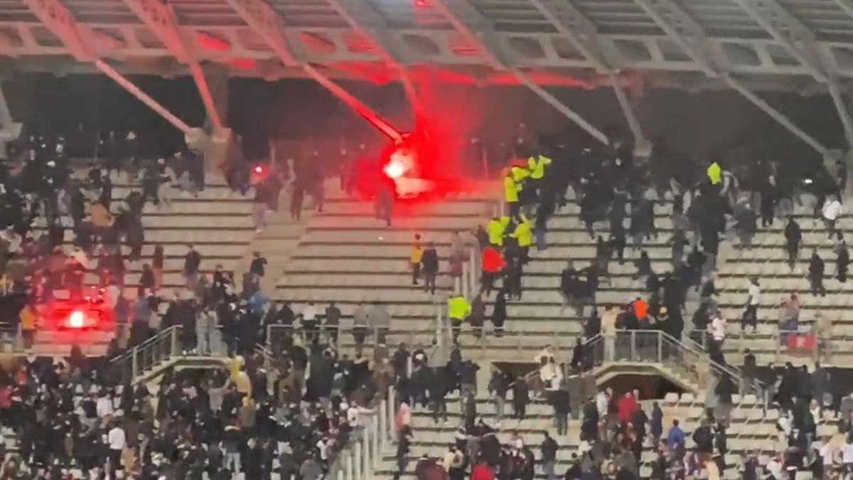 Zdjęcie okładkowe artykułu: Twitter / Na zdjęciu: mecz Paris FC - Olympique Lyon