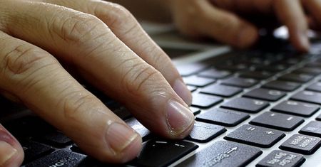 Ostrzega, że serce jest poważnie chore. Gdy zauważysz, biegiem na badania