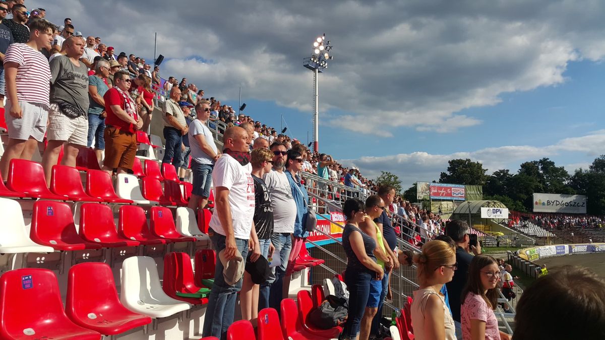 Zdjęcie okładkowe artykułu: WP SportoweFakty / Michał Szmyd / Na zdjęciu: kibice w Bydgoszczy