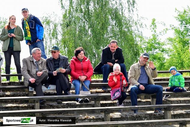 Mecz w Rawiczu był rozgrywany w obecności garstki kibiców