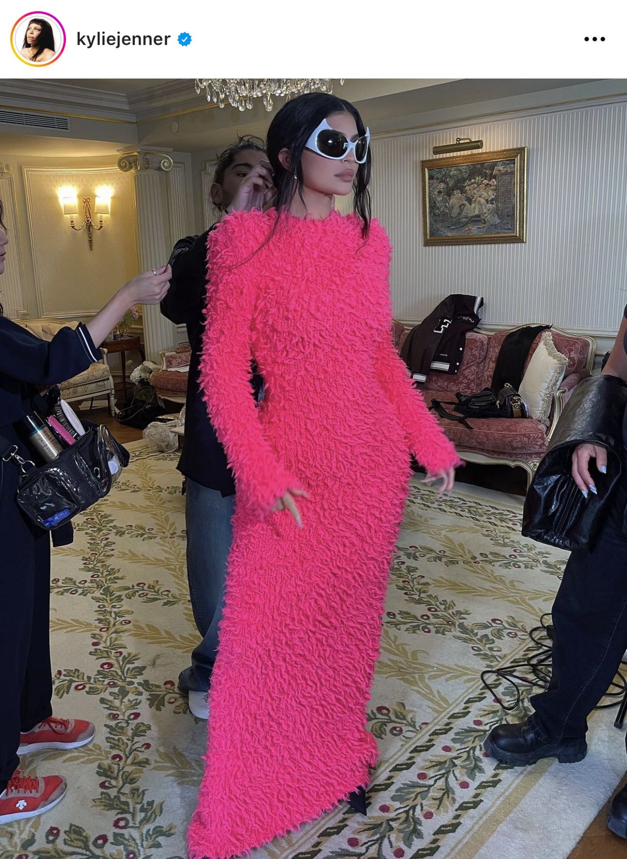 Celebrytka w różowej sukience wspierała pokaz Kanye West
Instagram/kyliejenner