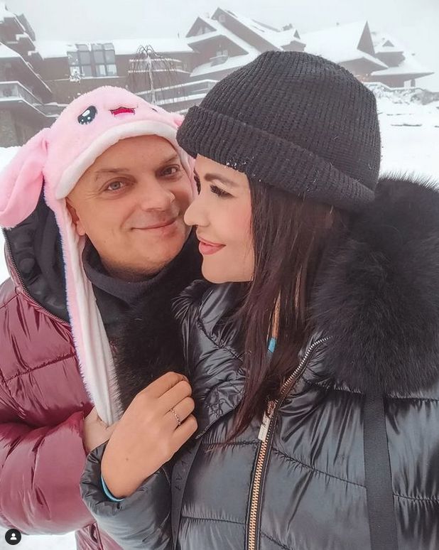 Krzysztof Skiba z partnerką