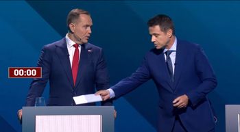 Tajemnicza koperta od Trzaskowskiego dla Nawrockiego. "Dziś wszystko będzie jasne"