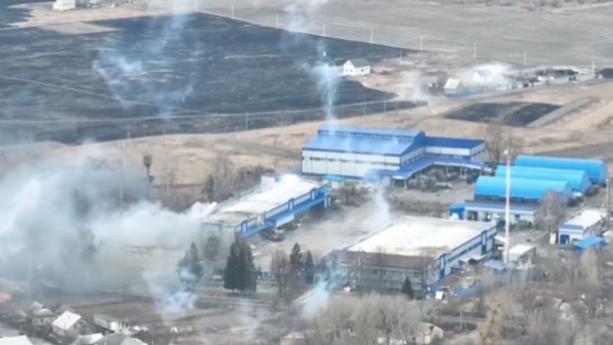 Ukraińscy żołnierze ostrzelali bazę wroga, znajdującą się na północ od Kijowa 