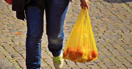 Wzięli pod lupę zużycie plastikowych toreb. Polska tuż za Belgią