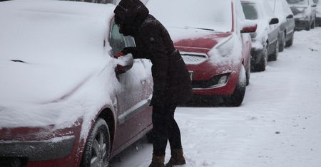 Pada śnieg, pieniądze na Śląsku się kończą