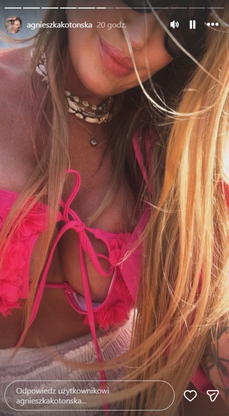 Agnieszka Kotońska w różowym bikini