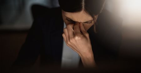 W syndromie burnout ludzie chcą za bardzo. Wybuchają i gasną