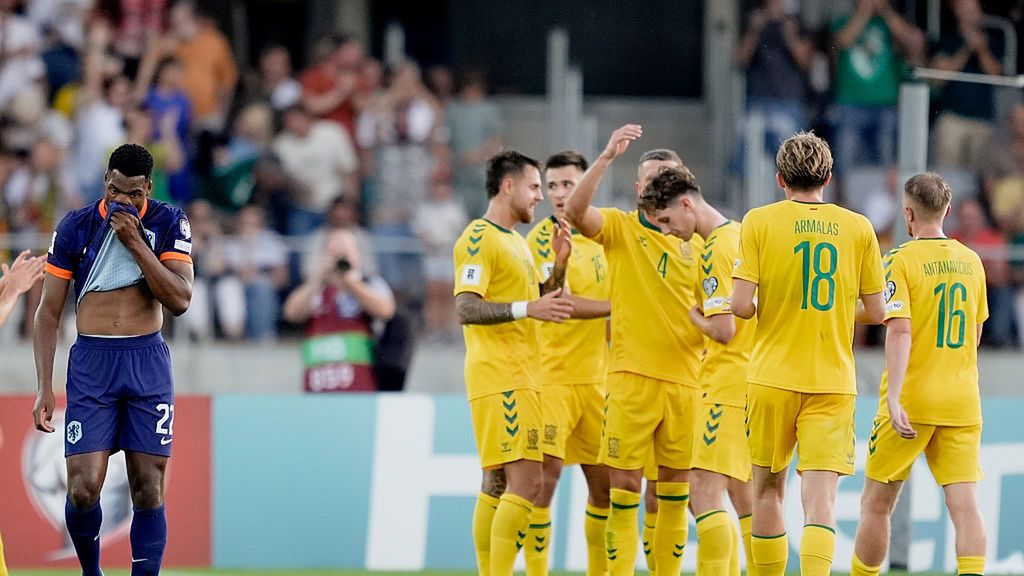 Getty Images / Roy Lazet/Soccrates / Na zdjęciu: piłkarze reprezentacji Litwy