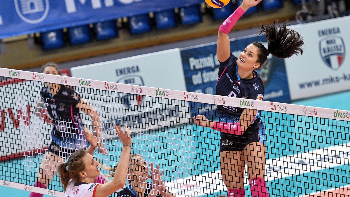 WP SportoweFakty / Paweł Piotrowski / Na zdjęciu: atakuje Iga Wasilewska
