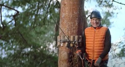 Robert Górski i Mikołaj Cieślak zjeżdżają na linie w reklamie Orange na kartę (wideo)