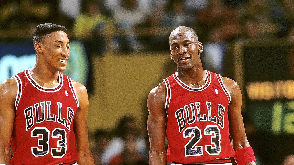 Na zdjęciu od lewej: Scottie Pippen i Michael Jordan